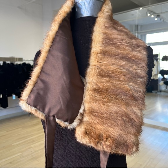 Caramel Pompom Fur Scarf - Picture 4 of 4